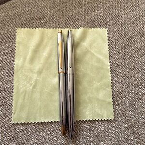 New Cross Pen
